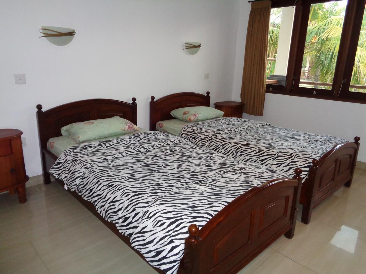 Yulia 1 Bed & Breakfast Sanur  Bagian luar foto