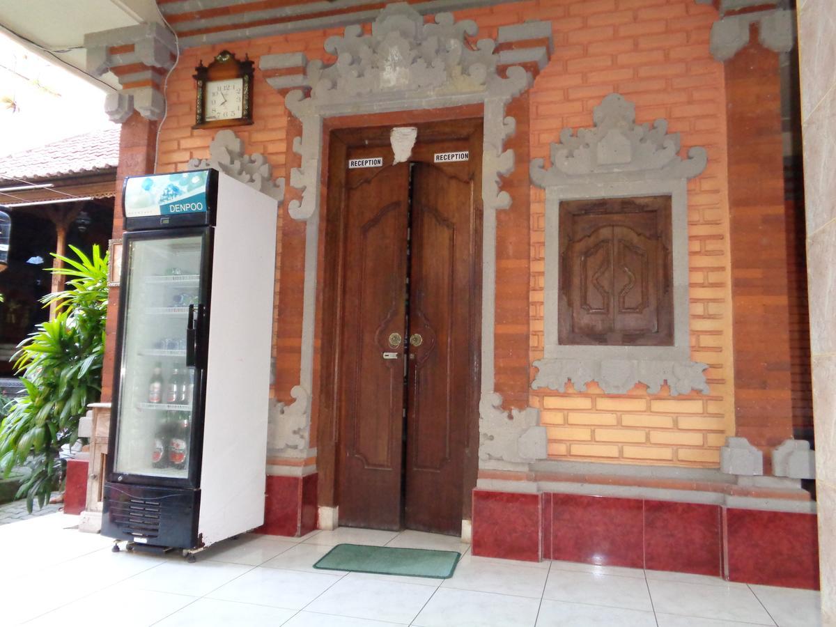 Yulia 1 Bed & Breakfast Sanur  Bagian luar foto