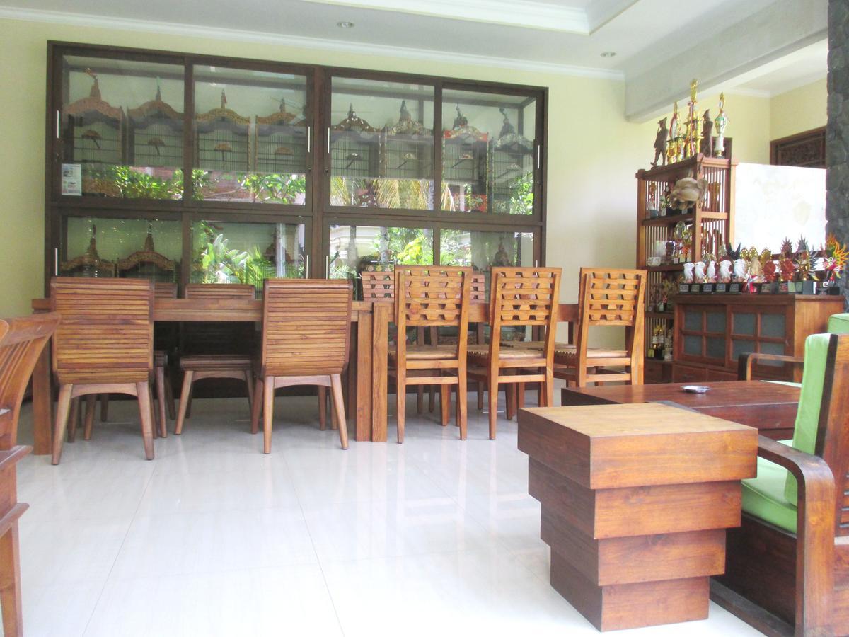Yulia 1 Bed & Breakfast Sanur  Bagian luar foto